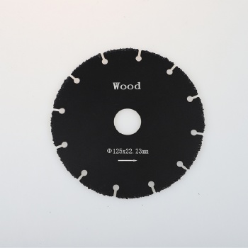 Alloy saw blade for wood cutting